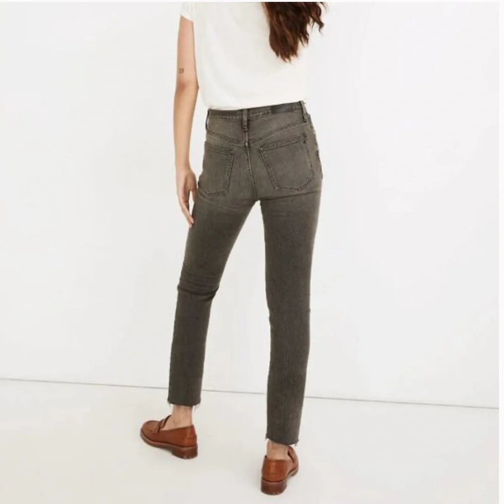 Madewell | Women’s Grey Stonewashed The Perfect Vintage Straight Leg Jeans Sz 26